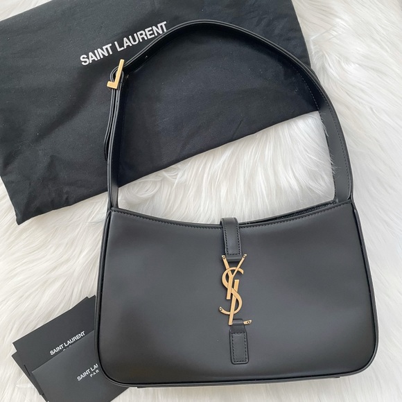 Saint Laurent Black HOBO BAG IN SMOOTH LEATHER - Picture 2 of 12